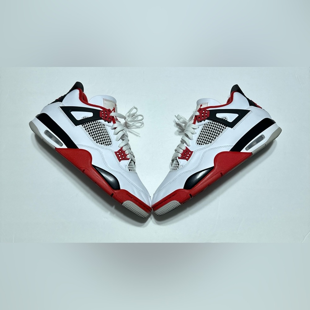 Nike Air Jordan 4 Retro Fire Red Mens Size 11 OG 2020 DC7770-160